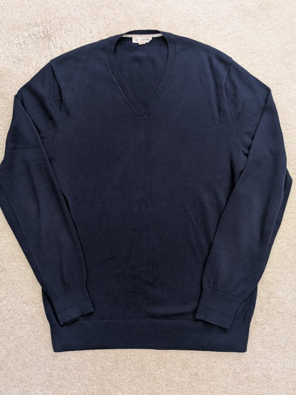 GAP v-neck blue sweater